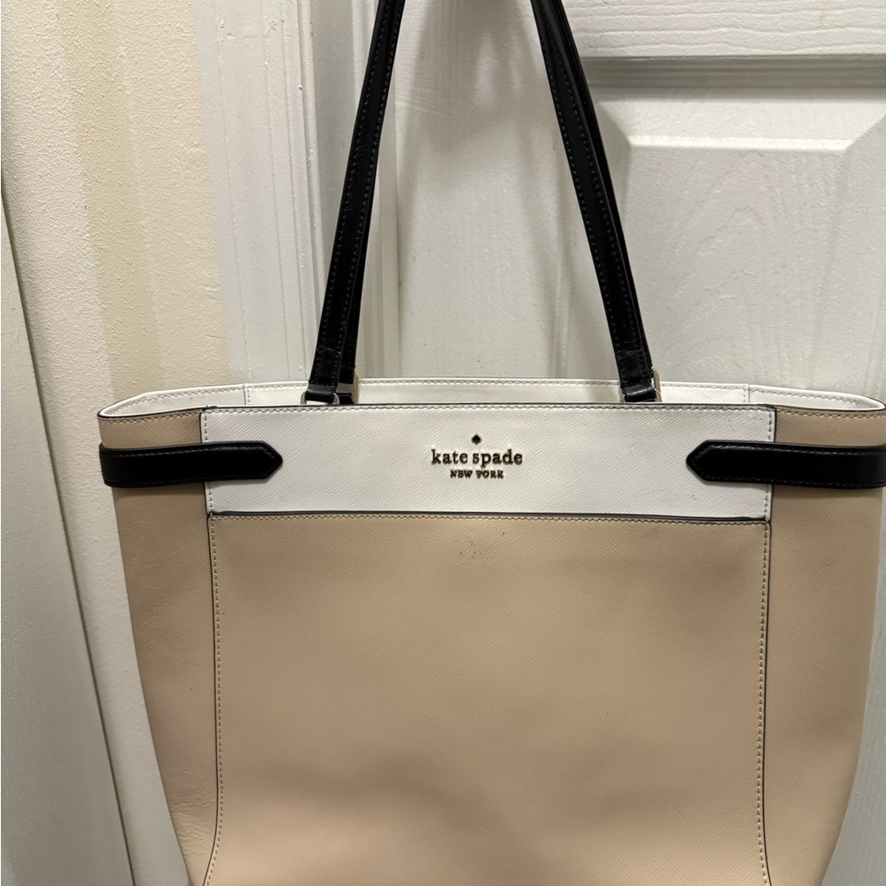 Kate Spade Cream and Black Tote - Picture 2 of 10